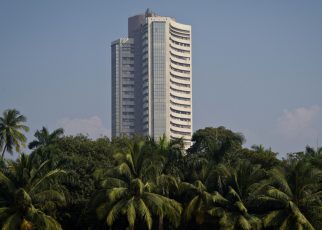 Indian shares inched higher for a fifth straight session on Tuesday, helped by gains in auto and finance stocks, even as COVID-19 cases soared............